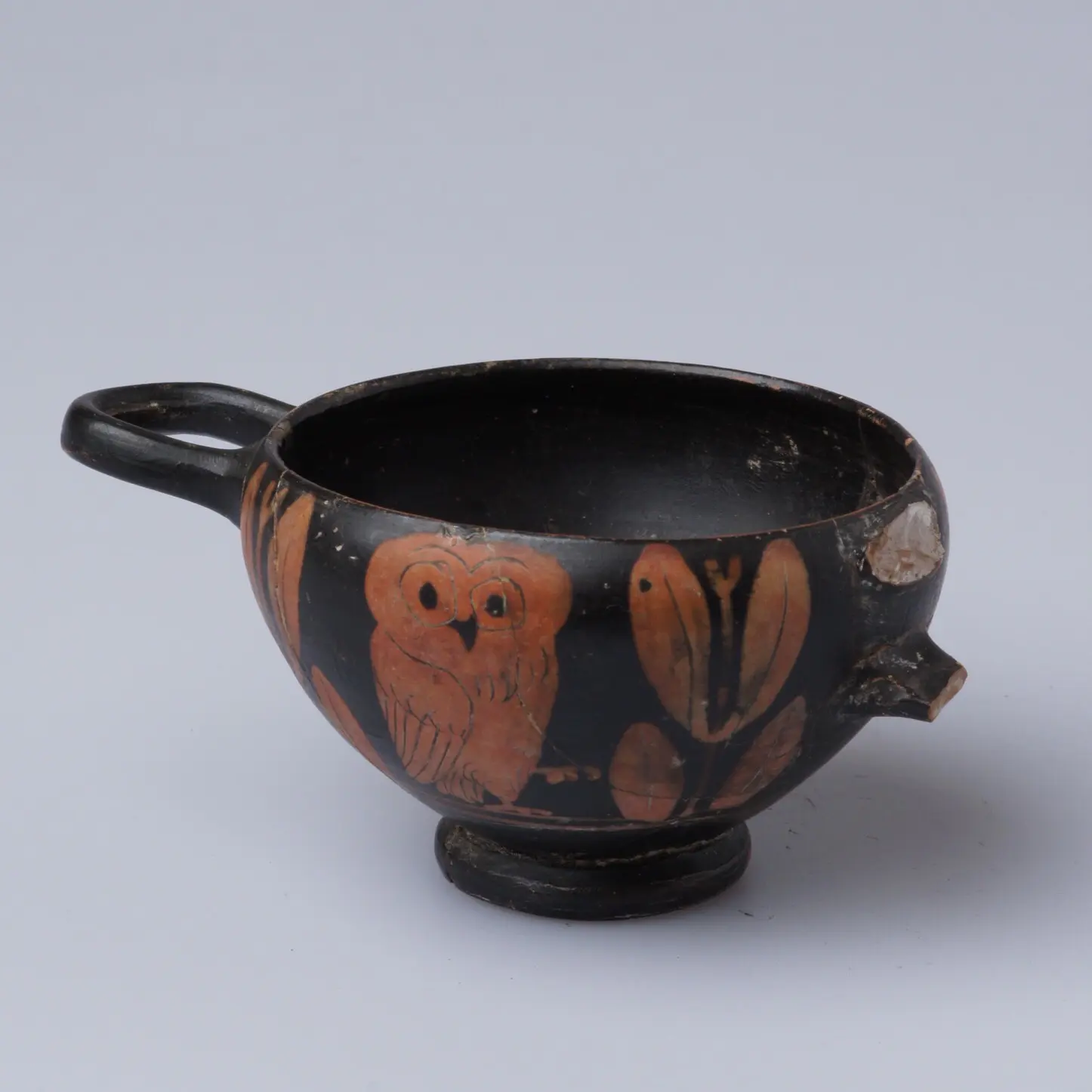 ceramics before restoration and missing handle