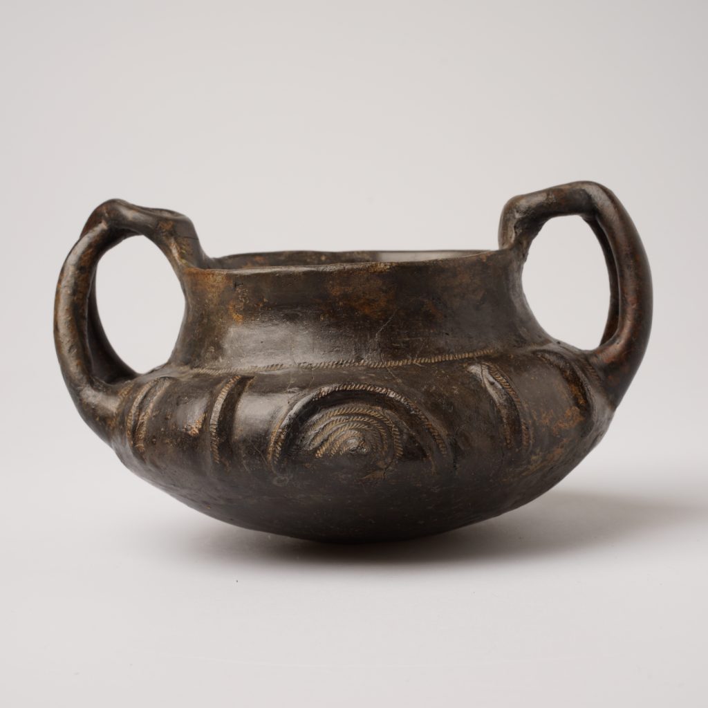 Etruscan pottery after restoration The Art Objects Conservation Lab