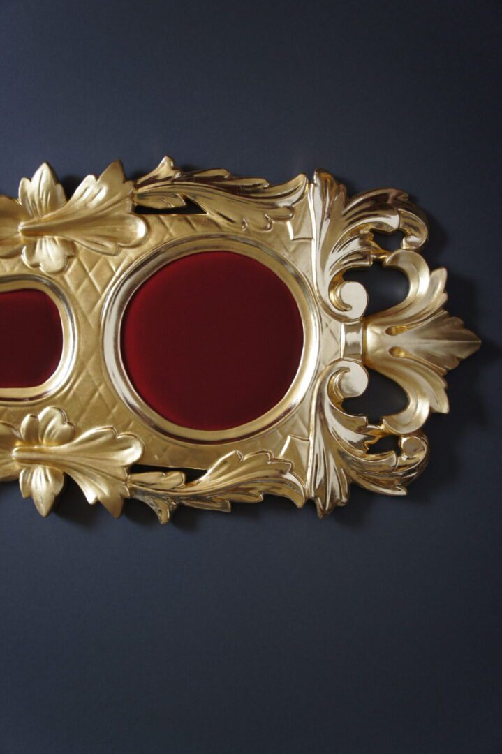 Professional photograph of ornament after gilding